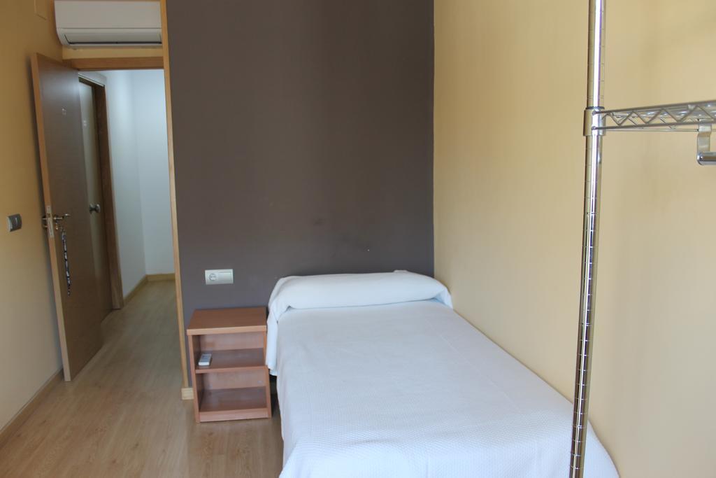 Hostal Cal Siles Ал-Прат-да-Любрагат Екстер'єр фото